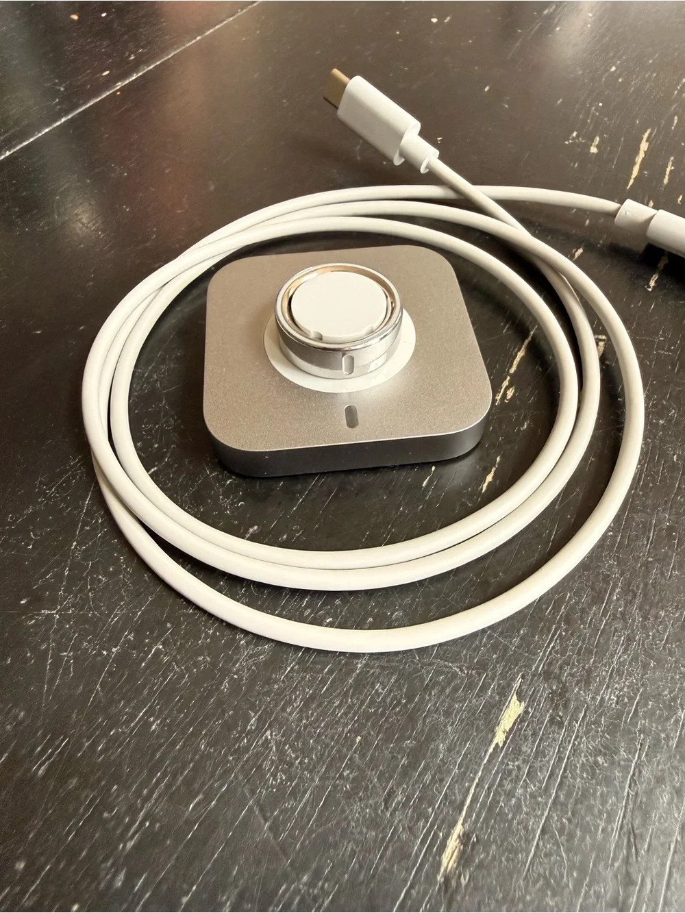 Silver Oura Ring with Charging Dock and USB-C Cable
